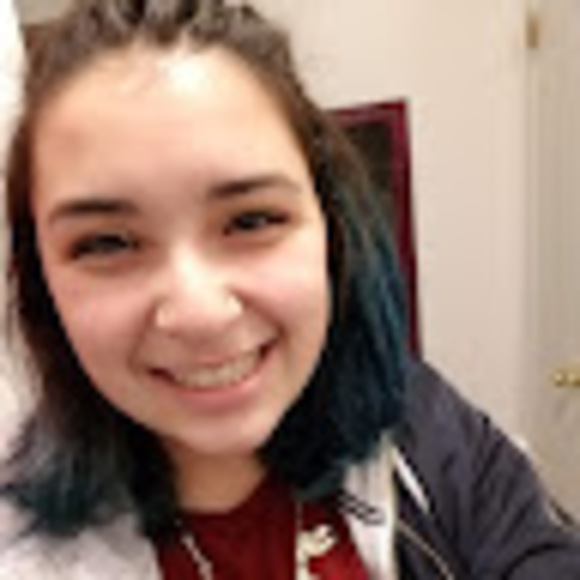 Meet your Posher, Sierra - Picture 1 of 1